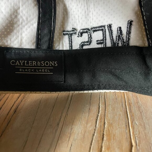 Men’s EAST WEST SOUTH NORTH Snapback Hat - Picture 8 of 8